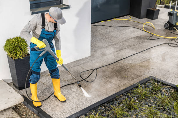 Best Concrete Pressure Washing  in Middlebury, IN